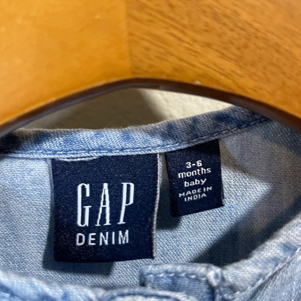 Gap Denim 3-6m Baby Short Romper - Picture 3 of 4